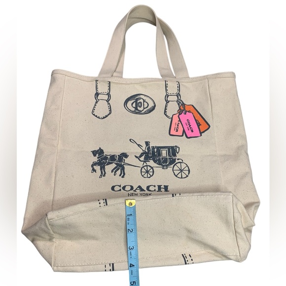 Coach Cream canvas horse & carriage logo hangtag - Picture 3 of 9